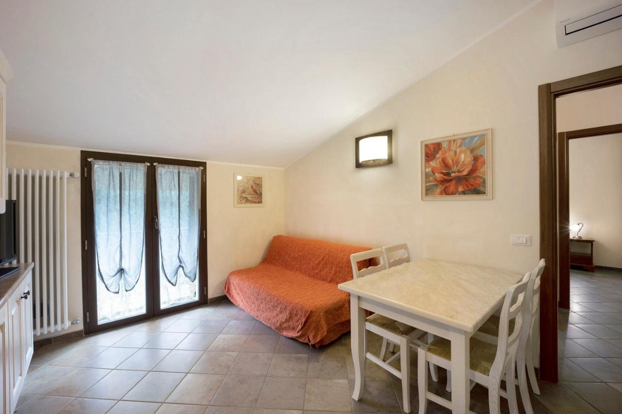 Messalina Agriturismo La Scuderia Molino Nuovo  Exteriör bild